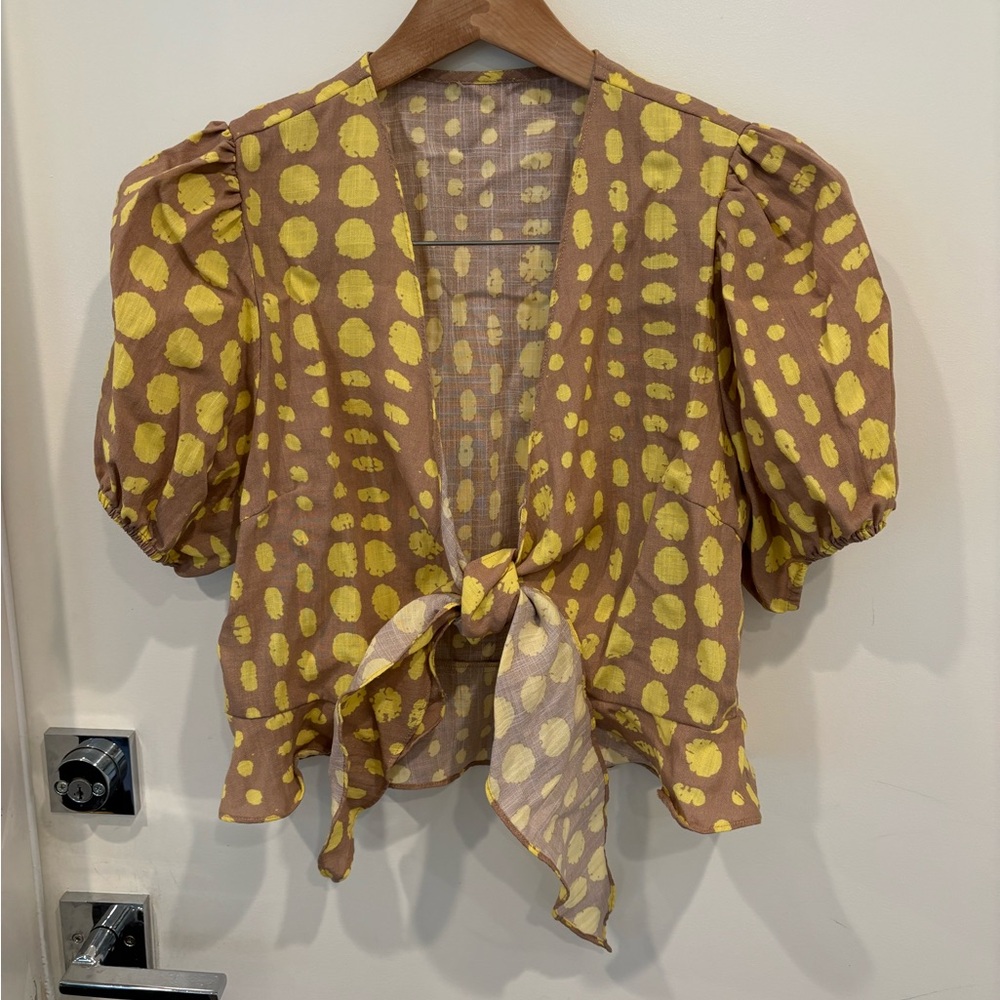 Great top yellow and brown polka dots  with tie at front size small